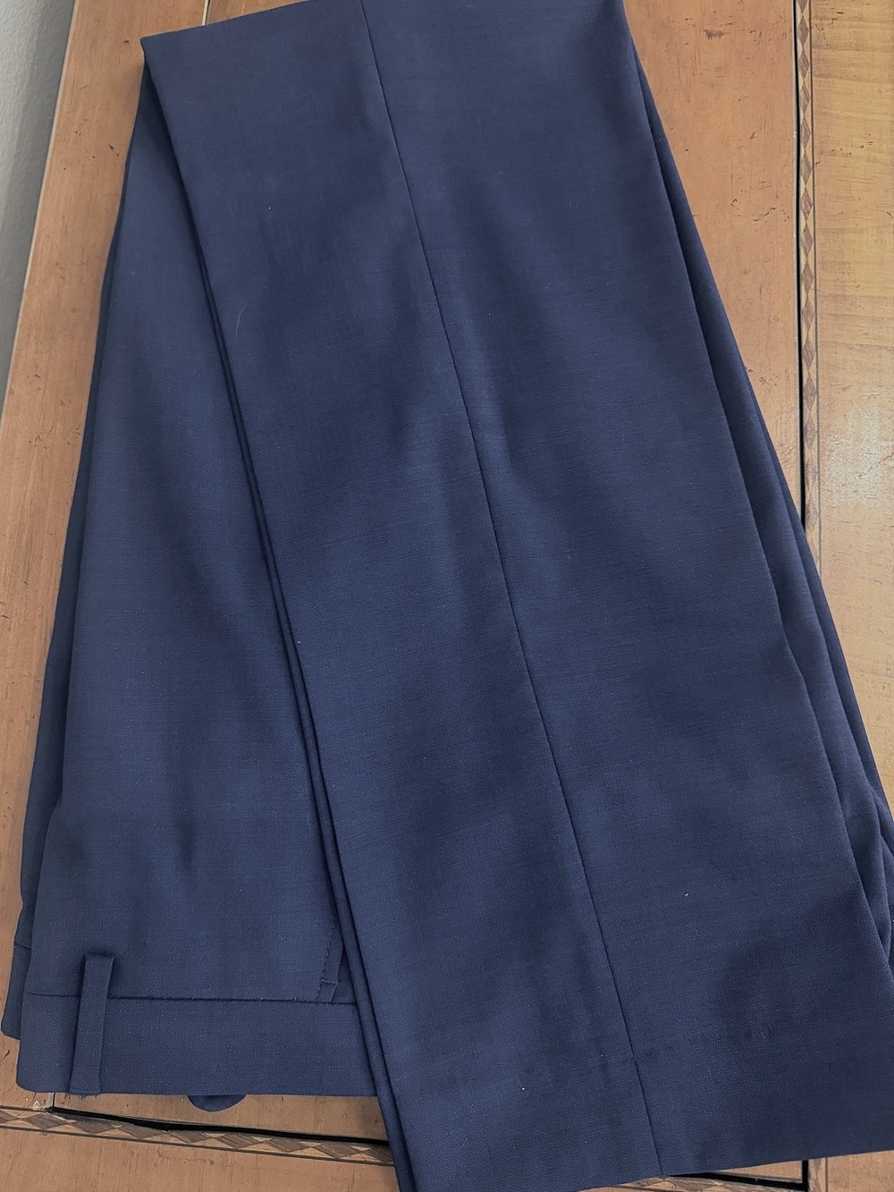 Joseph Abboud Men's Navy Blue Suit - 46L 36x34 Pants - Picture 2 of 4